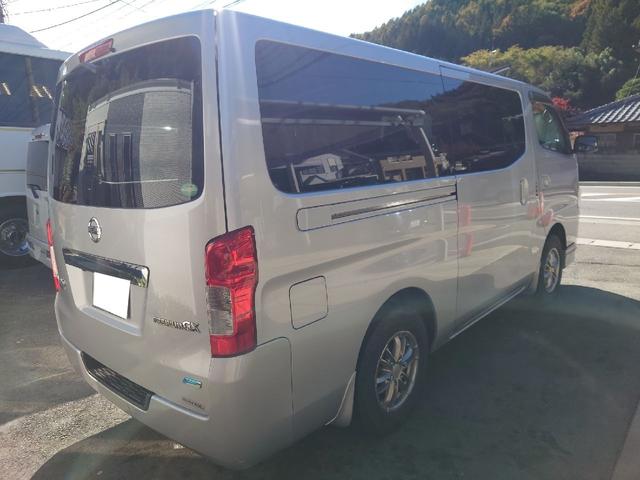 NV350キャラバンバン ロングプレミアムGXターボ ワンオーナー車 記録簿 切替式4WD ETC ナビ Bモニター インテリキー アルミ ブルートゥースオーディオ 電動格納ミラー イモビライザー エアコン キーフリー パワステ ABS PW(5枚目)