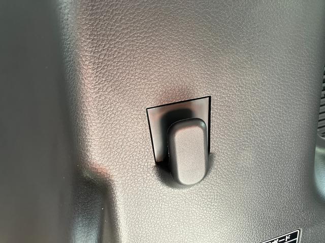 ワゴンＲスマイル ＨＹＢＲＩＤ　Ｓ　２ＷＤ　３型　全方位モニターナビ装着車（69枚目）