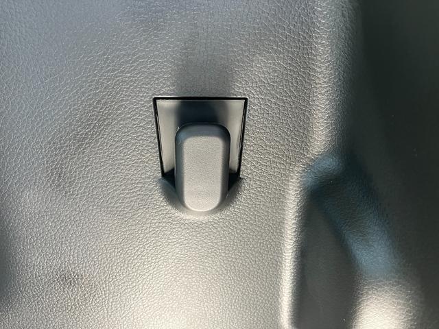 ワゴンＲスマイル ＨＹＢＲＩＤ　Ｓ　２ＷＤ　３型　全方位モニターナビ装着車（70枚目）