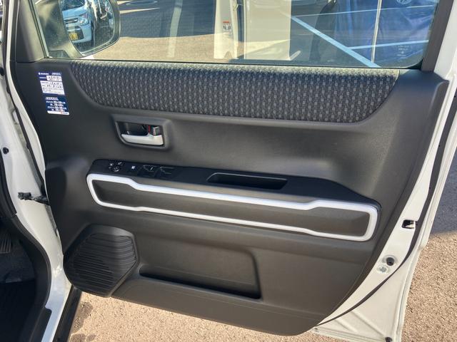 ハスラー ＨＹＢＲＩＤ　Ｘ　２ＷＤ　純正ナビ　ＥＴＣ　ワンオーナー車　デュアルカメラブレーキサポート　後退時ブレーキサポート　前後誤発進抑制機能（12枚目）