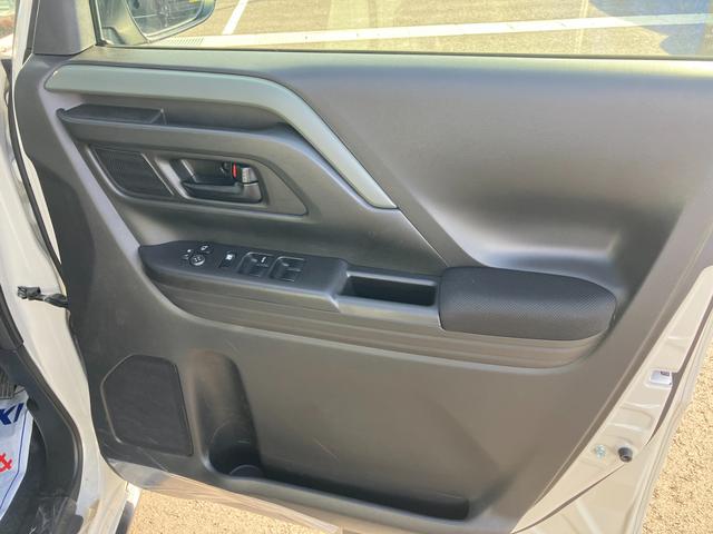 スペーシア ギア　ＨＹＢＲＩＤ　ＸＺターボ　４ＷＤ　全方位モニターナビ（13枚目）