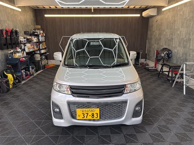ＡＺワゴン 　４ＷＤ　ターボ　パドルシフト　ＥＴＣ　ナビ　運転席シートヒーター（2枚目）