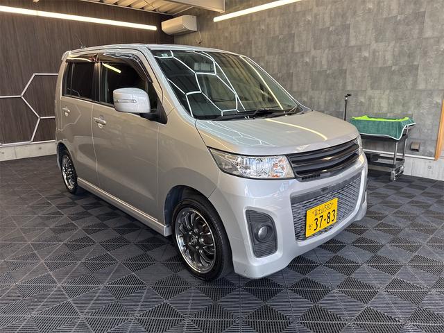 ＡＺワゴン 　４ＷＤ　ターボ　パドルシフト　ＥＴＣ　ナビ　運転席シートヒーター（6枚目）