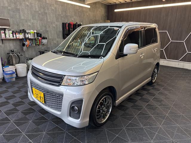 ＡＺワゴン 　４ＷＤ　ターボ　パドルシフト　ＥＴＣ　ナビ　運転席シートヒーター（7枚目）