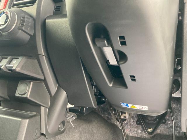 ジムニー XC 5MT ディスプレイオーディオ ETC パートタイム4WD 5MT ターボ ETC ディスプレイオーディオ Bluetooth カープレイ対応 ディスチャージヘッドライト キーレスプッシュスタートシステム(39枚目)