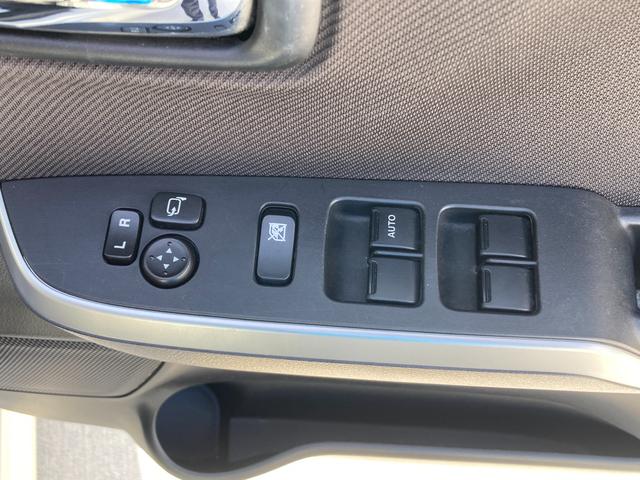 ソリオ ＨＹＢＲＩＤ　ＭＺ　ＭＡ３６Ｓ　４ＷＤ　全方位カメラナビ　４ＷＤ　ＣＶＴ　７インチ全方位カメラナビゲーション　衝突被害軽減ブレーキ　両側パワースライドドア　シートヒーター　シートリフター　フルオートエアコン　ビルトインＥＴＣ　キーレスプッシュスタートシステム（14枚目）