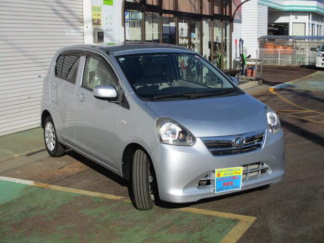 ミライース Xf メモリアルエディション 4WD SDナビ ワンセグTV バックカメラ CD 盗難防止システム 衝突安全ボディ ABS 運転席・助手席エアバッグ エアコン パワーステアリング パワーウィンドウ 走行距離4.7万キロ(6枚目)