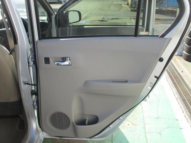 ミライース Xf メモリアルエディション 4WD SDナビ ワンセグTV バックカメラ CD 盗難防止システム 衝突安全ボディ ABS 運転席・助手席エアバッグ エアコン パワーステアリング パワーウィンドウ 走行距離4.7万キロ(32枚目)