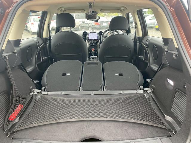 ＭＩＮＩ クーパー　クロスオーバー　ポータブルナビ　プッシュスタート　ＥＴＣ　純正アルミホイール　ＨＩＤ　オートエアコン（12枚目）