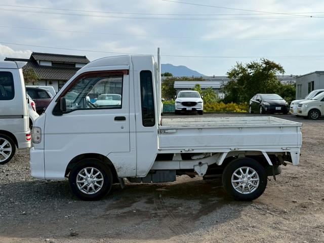 ハイゼットトラック エアコン・パワステ　スペシャル　４ＷＤ　パワーステアリング　エアコン　スペアキー（3枚目）