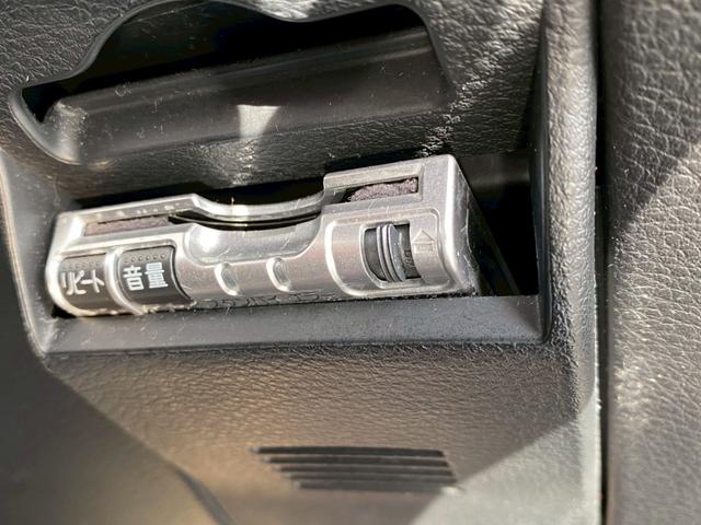 レガシィツーリングワゴン ２．０Ｒ　Ｂスポーツ　４ＷＤ　純正ナビ　ワンセグ　バックカメラ　リップ　ドライブレコーダ　ＥＴＣ　オートエアコン　パワーウィンドウ　パワーステアリング　運転席エアバック　助手席エアバック　電動格納ミラー（19枚目）