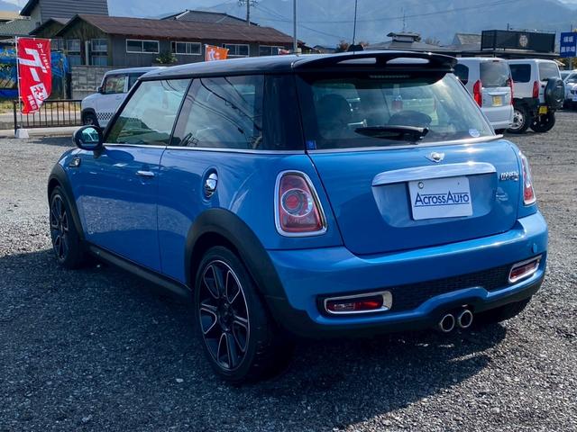 ＭＩＮＩ クーパーＳ　パドルシフト　ＥＴＣ　クルーズコントロール　ＡＢＳ　オ－トエアコン　パワーステアリング　パワーウインドウ　エアバッグ（2枚目）