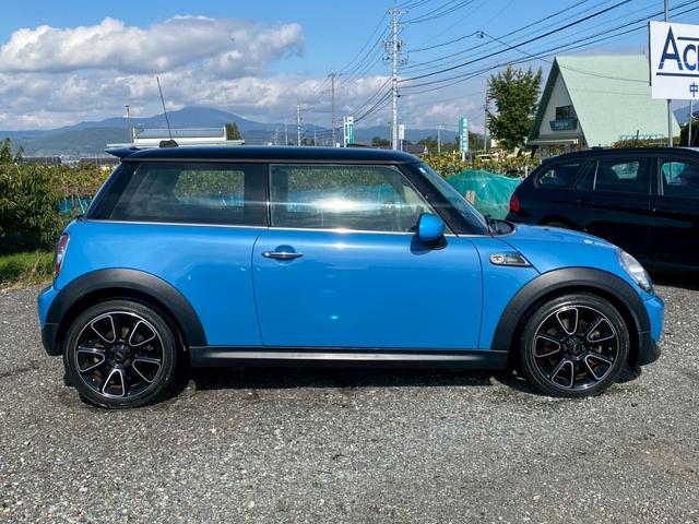 ＭＩＮＩ クーパーＳ　パドルシフト　ＥＴＣ　クルーズコントロール　ＡＢＳ　オ－トエアコン　パワーステアリング　パワーウインドウ　エアバッグ（4枚目）