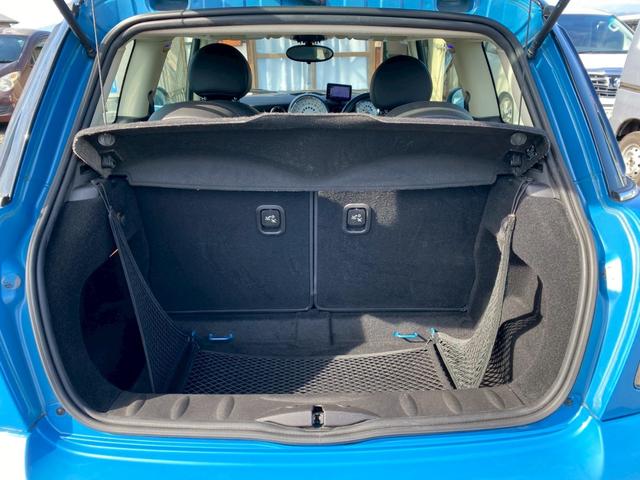 ＭＩＮＩ クーパーＳ　パドルシフト　ＥＴＣ　クルーズコントロール　ＡＢＳ　オ－トエアコン　パワーステアリング　パワーウインドウ　エアバッグ（10枚目）