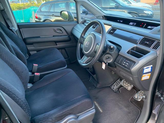 ステップワゴン G LSパッケージ ワンオーナー ETC 無限スポイラー ダウンサスペンション 両側電動スライドドア ダブルエアコン ABS Wエアバック パワステ(6枚目)