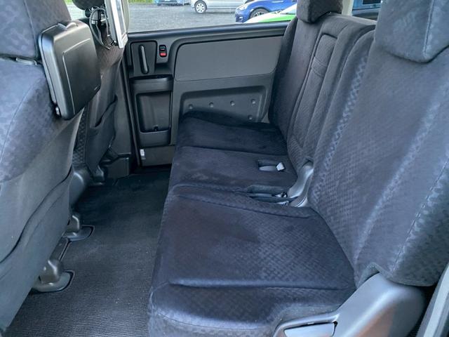 ステップワゴン G LSパッケージ ワンオーナー ETC 無限スポイラー ダウンサスペンション 両側電動スライドドア ダブルエアコン ABS Wエアバック パワステ(10枚目)