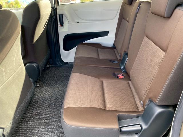 シエンタ Ｇ　８インチナビ　全周囲カメラ　フルセグＴＶ　両側パワースライドドア　スマートキープッシュスタート　フルオートエアコン　オートＬＥＤ　衝突安全ボディ　ヘッドライトＬＥＤ　ＥＴＣ（9枚目）