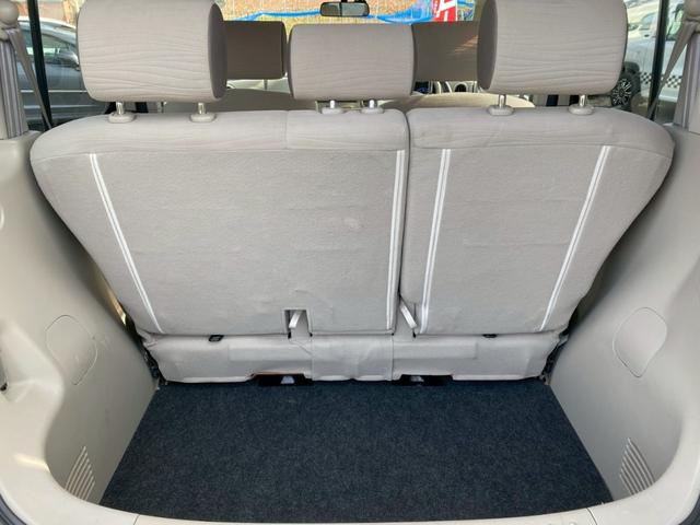キューブ １５Ｘ　ＦＯＵＲ　４ＷＤ　ナビ　ＴＶ　バックモニター　ＥＴＣ　パワーウィンドウ　パワーステアリング　マニュアルエアコン（9枚目）