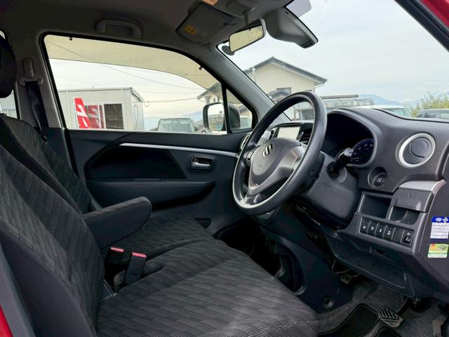 ワゴンＲ ＦＸリミテッド　４ＷＤ　ナビ　バックモニター　ＥＴＣ　フルセグＴＶ　スマートキープッシュスタート　オートエアコン　パワーステアリング　パワーウインドウ　エアバック　ベンチシート　シートヒーター　純正アルミホイール（6枚目）