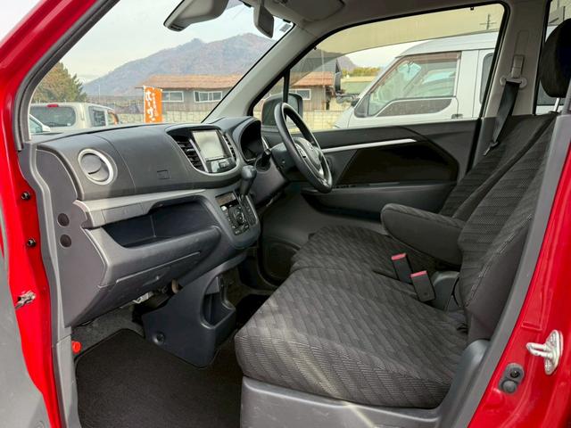 ワゴンＲ ＦＸリミテッド　４ＷＤ　ナビ　バックモニター　ＥＴＣ　フルセグＴＶ　スマートキープッシュスタート　オートエアコン　パワーステアリング　パワーウインドウ　エアバック　ベンチシート　シートヒーター　純正アルミホイール（10枚目）