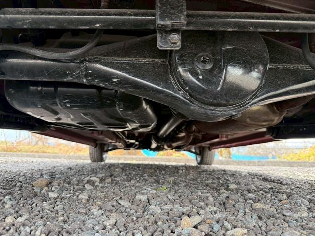 ワゴンＲ ＦＸリミテッド　４ＷＤ　ナビ　バックモニター　ＥＴＣ　フルセグＴＶ　スマートキープッシュスタート　オートエアコン　パワーステアリング　パワーウインドウ　エアバック　ベンチシート　シートヒーター　純正アルミホイール（26枚目）