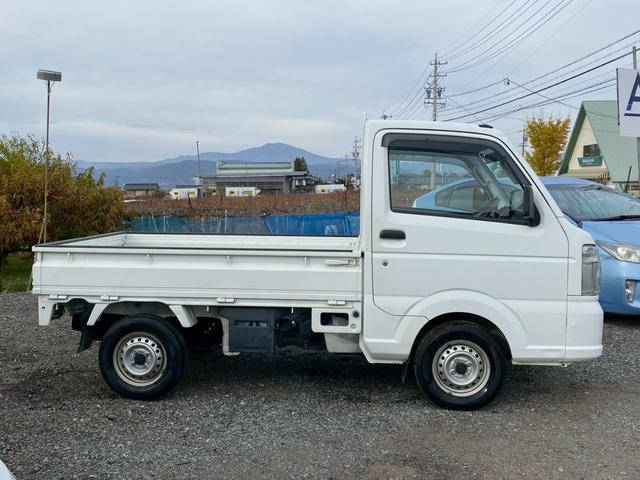 ＮＴ１００クリッパートラック ＤＸ農繁仕様　パワーステアリング　Ａ／Ｃ　ラジオオーディオ　ヘッドライトレベライザー（4枚目）