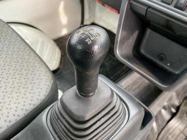 ＮＴ１００クリッパートラック ＤＸ農繁仕様　パワーステアリング　Ａ／Ｃ　ラジオオーディオ　ヘッドライトレベライザー（13枚目）