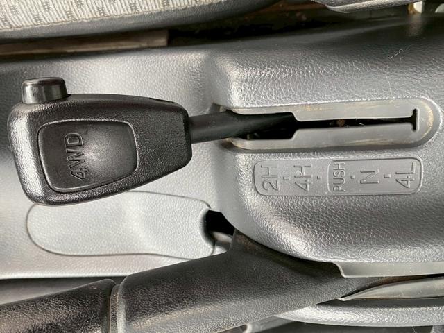 ＮＴ１００クリッパートラック ＤＸ農繁仕様　パワーステアリング　Ａ／Ｃ　ラジオオーディオ　ヘッドライトレベライザー（14枚目）