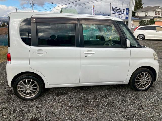 タント Ｌ　４ＷＤ　ＣＤラジオオーディオ　エアコンパワステ　運転席助手席エアバック　ＳＲＳ（4枚目）