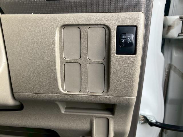 タント Ｌ　４ＷＤ　ＣＤラジオオーディオ　エアコンパワステ　運転席助手席エアバック　ＳＲＳ（20枚目）