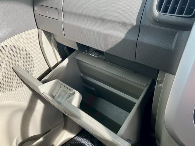 タント Ｌ　４ＷＤ　ＣＤラジオオーディオ　エアコンパワステ　運転席助手席エアバック　ＳＲＳ（21枚目）