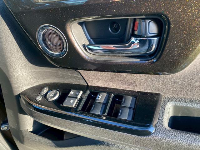 Ｎ－ＢＯＸカスタム Ｇ・Ｌターボホンダセンシング　冬タイヤ付き　エンジンスターター　クルーズコントロール　車線逸脱　ＥＴＣ　ＡＢＳ　純正ナビ　バックモニター　両側スライド（20枚目）