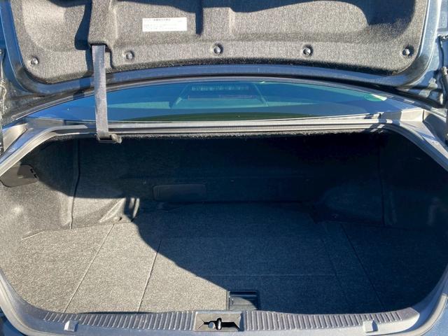 クラウンハイブリッド アスリートＳ　アドバンストパッケージ　純正ナビ　バックカメラ　フルセグＴＶ　プリクラッシュセーフティ　レーダークルーズコントロール　シ－トヒ－タ－　パワーシート　スマートキー　ＥＴＣ（10枚目）