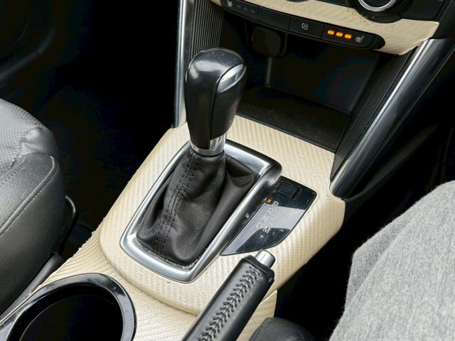 ＣＸ－５ ＸＤ　Ｌパッケージ　４ＷＤ　ターボ　ＲＯＷＥＮエアロ　皮シート　パワーシート　シートヒーター　ナビ　バックカメラ　Ｂｌｕｅｔｏｏｔｈ　パワーステアリング　パワーウィンドウ　スマートキー　クルーズコントロール　Ｗエアバック（24枚目）