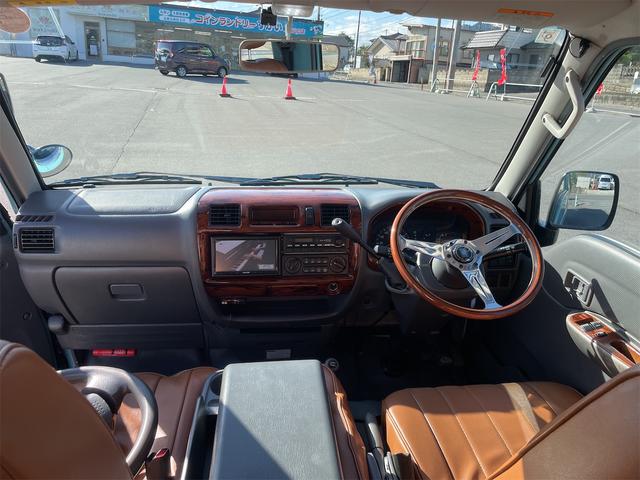 ボンゴバン ＤＸ　全塗装　丸目ヘッドライトＬＥＤ　パートタイム４ＷＤ（15枚目）