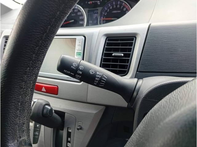 ムーヴ カスタム　ＲＳ　４ＷＤ　ターボ　ダイハツ純正１４インチＡＷ　スマートキー　ｍｏｍｏステアリング　オートエアコン　シート洗浄済み　純正ＨＩＤ　純正フォグ（26枚目）