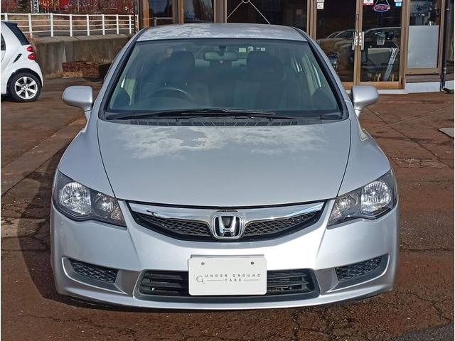 シビック １．８Ｇ　５ＭＴ　ＲＢオデッセイ純正１７ＡＷ　前登録関東地方　社外ナビ　スペアキー　ＥＴＣ　オートエアコン（2枚目）