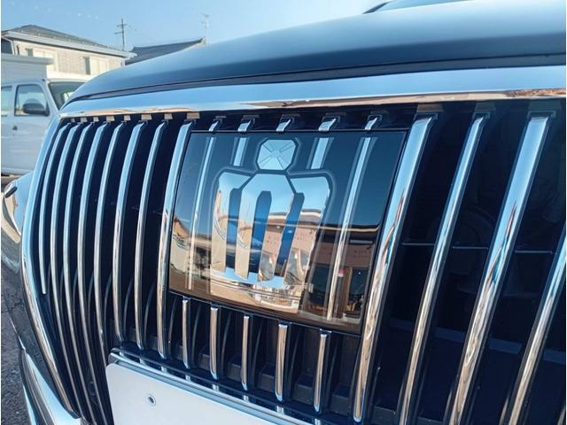 クラウンマジェスタ Ｆバージョン　レザーシート　色替黒　社外エアロ　社外リアスポイラー　社外２０ＡＷ　ＲＳＲ車高調　純正ＳＤナビ　Ｂｌｕ－ｒａｙ　クルコン　全席パワーシート　シートヒーター　サンシェード　ドアイージークローザー（18枚目）