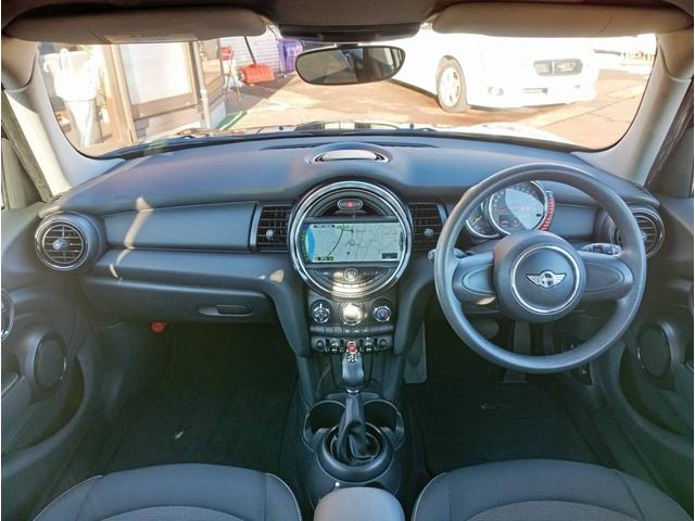 MINI ワン 純正HDDナビ 社外地デジチューナー ETC スタッドレスタイヤ 純正15インチホイール 純正LEDヘッドライト 純正LEDフォグ バックフォグ 室内クリーニング済み スペアキー(22枚目)