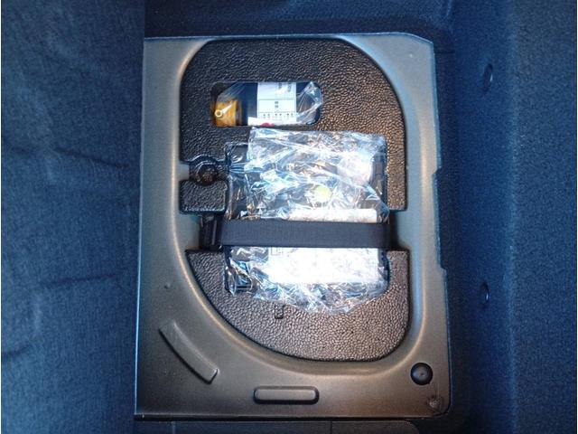 MINI ワン 純正HDDナビ 社外地デジチューナー ETC スタッドレスタイヤ 純正15インチホイール 純正LEDヘッドライト 純正LEDフォグ バックフォグ 室内クリーニング済み スペアキー(39枚目)