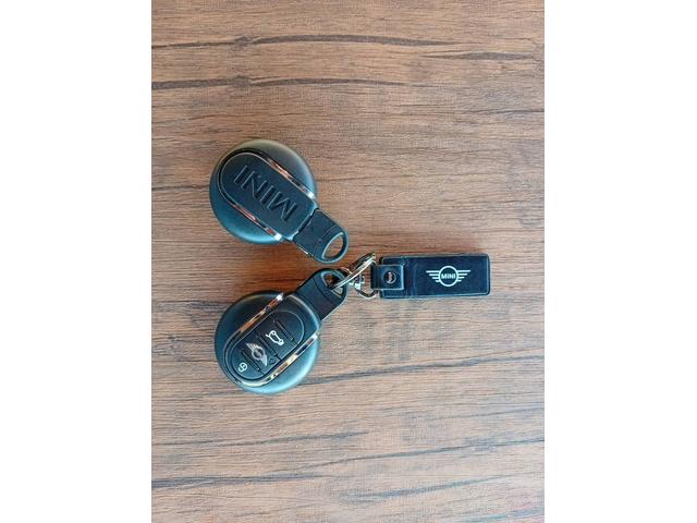 MINI ワン 純正HDDナビ 社外地デジチューナー ETC スタッドレスタイヤ 純正15インチホイール 純正LEDヘッドライト 純正LEDフォグ バックフォグ 室内クリーニング済み スペアキー(41枚目)