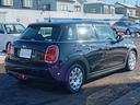 MINI ワン 純正HDDナビ 社外地デジチューナー ETC スタッドレスタイヤ 純正15インチホイール 純正LEDヘッドライト 純正LEDフォグ バックフォグ 室内クリーニング済み スペアキー(4枚目)