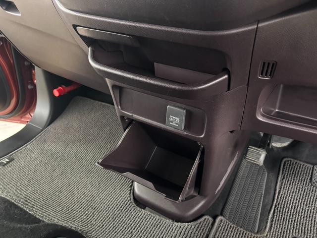 N-WGNカスタム G・Aパッケージ 検2年 関東仕入 プッシュスタート オートエアコン(18枚目)