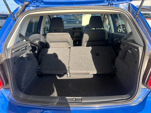 ポロ ＴＳＩコンフォートライン　検２年　関東仕入　鈑金塗装付　ナビ　ＥＴＣ　キーレス（28枚目）