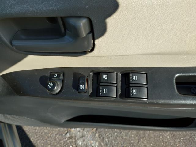 プレオ Ｌリミテッド　４ＷＤ　車検令和８年７月迄（17枚目）