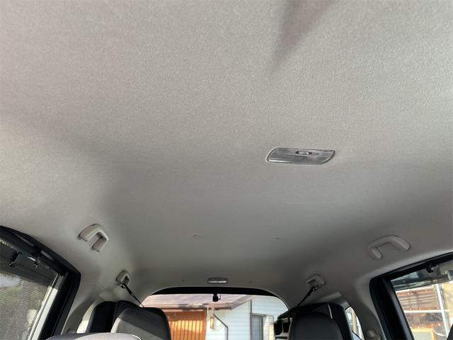 フリードハイブリッド ハイブリッド・Ｇホンダセンシング　スマキー　衝突軽減システム　クルコン　シートＨ　サイドカーテンエアバック　ウォークスルー　ドラレコ　ＬＥＤライト　オートエアコン　４ＷＤ　ＵＳＢ接続　ハーフレザー　リヤカメラ　Ｂｌｕｅｔｏｏｔｈ音楽（12枚目）