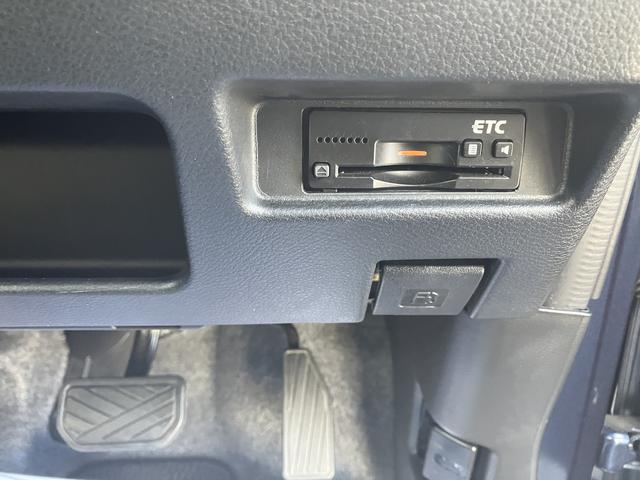 スペーシアカスタム ＨＹＢＲＩＤ　ＸＳ　３型　ＣＶＴ　４ＷＤ　ＡＣＣ　ディスプレイオーディオ　スズキセーフティーサポート（17枚目）