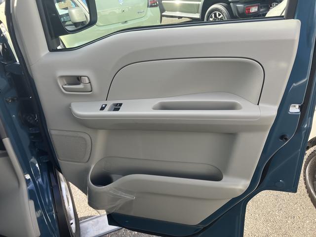 エブリイ PAリミテッド 6型 4WD CVT ラジオ スズキセーフティーサポート(2枚目)