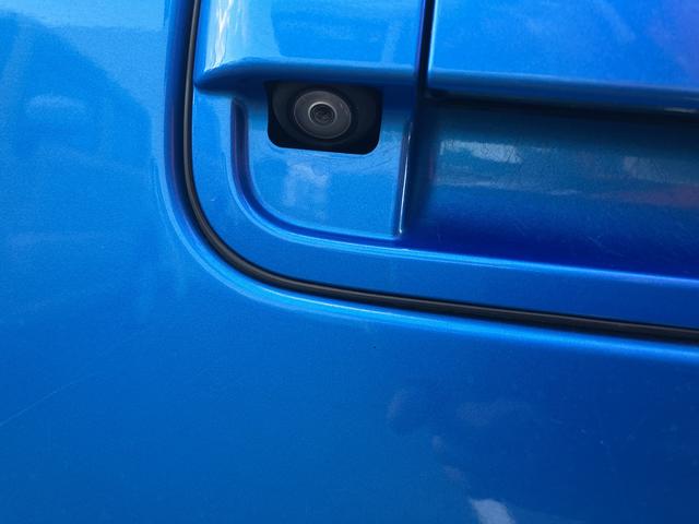 �ǎ��Ȓ��ÎԂ���葵���Ă���܂��B