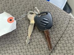 �����쥹����ȥ꡼�ܥ����դ��Υ����Ǥ������ڥ��Υ�������°���Ƥ��ޤ��� 4